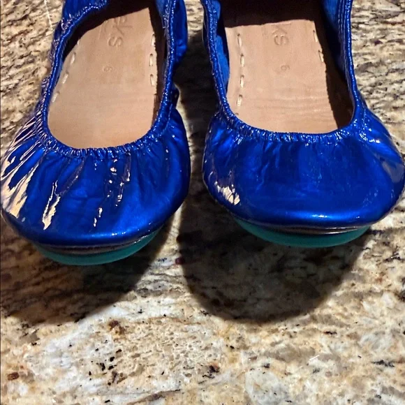 Tieks Sapphire Patent Flats - Picture 5 of 7